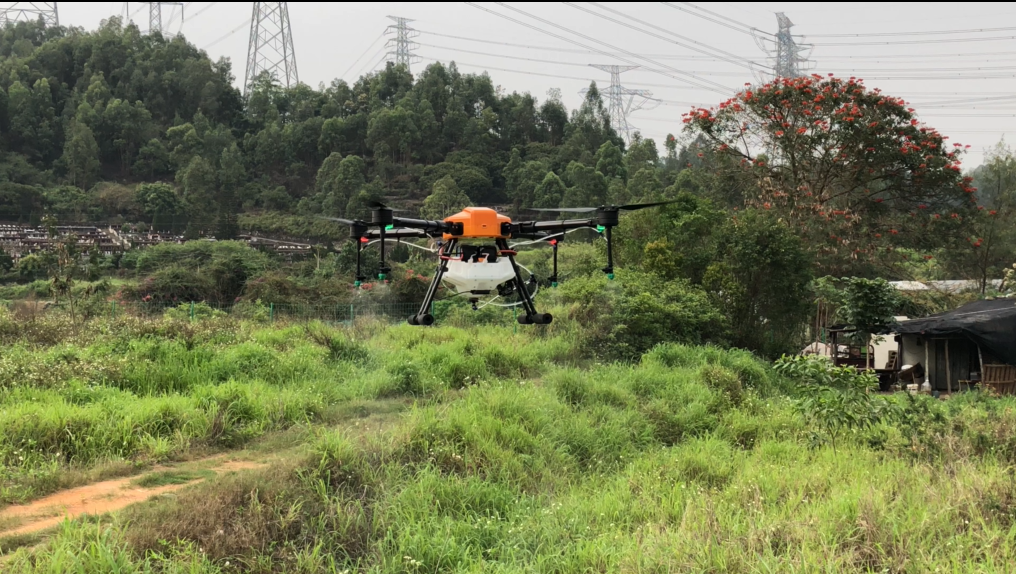 無人機植保作業，高效安全